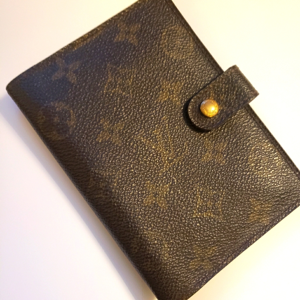 SOLD    Louis Vuitton Agenda PM